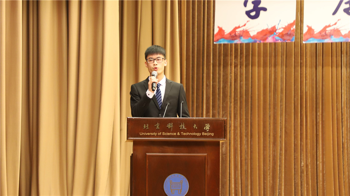 答辩人5_副本.jpg